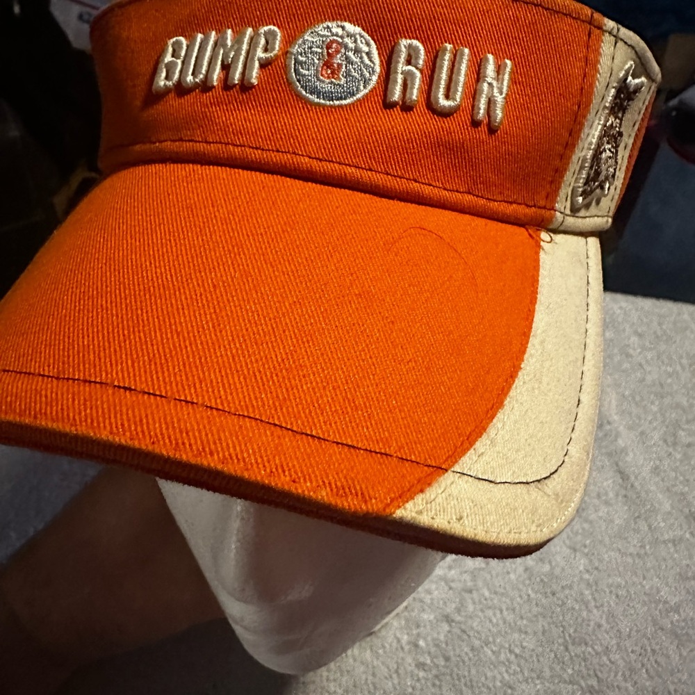 Hooter Bump Run - Authentic & Unique HOOTERS white/Orange Golf Visor